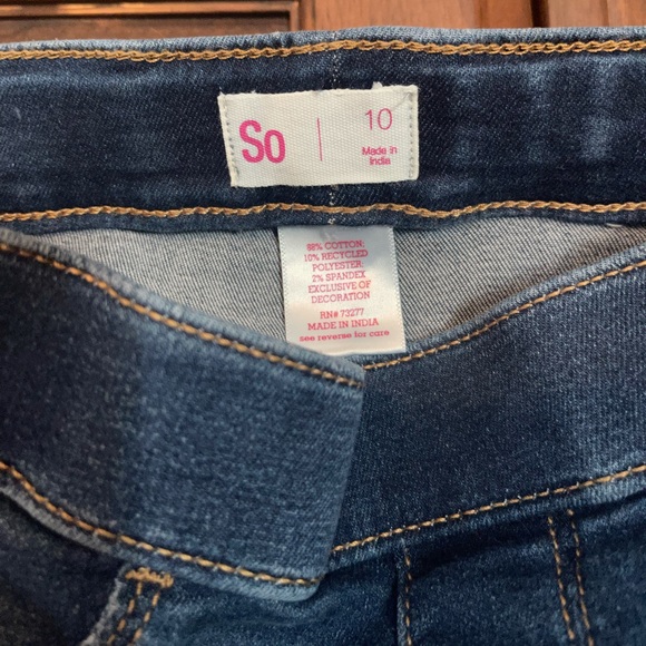 SO size 10 girls pull-on jeans. - Picture 2 of 3